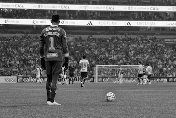 Guillermo Almada respaldó el regreso de Luis Ángel Malagón a la titularidad del América durante el empate 1-1 ante Monterrey (Cortesía)
