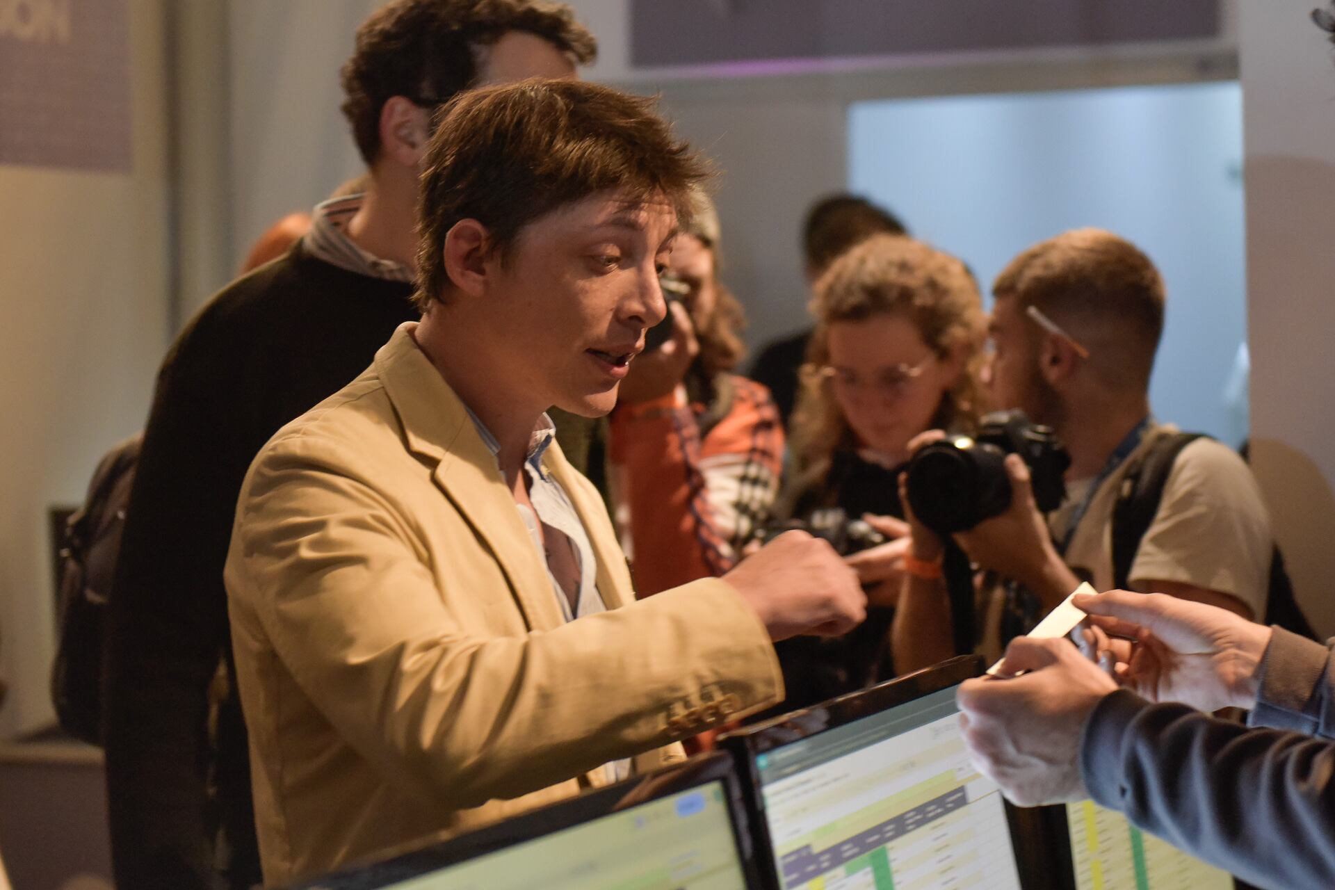 El asesor presidencial, Santiago Caputo (Gustavo Gaviotti)