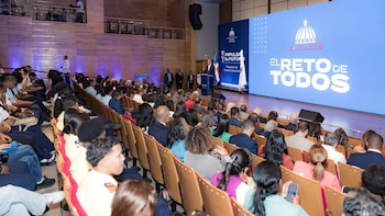 “Estudia hoy, paga cuando te gradúes”: el nuevo crédito educativo, la pausa antes de empezar a devolverlo y el guiño a quienes no tienen historial (Foto cortesía Presidencia de la República)