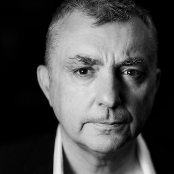 Manuel Vilas anunció su divorcio con la novela "Islandia", que publica Destino este julio de 2026