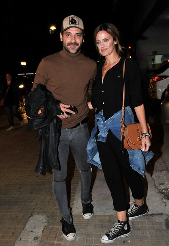 Pedro Alfonso y Paula Cháves en el concierto de Benjamín Amadeo. El matrimonio acompañó al cantante en esta importante noche (Crédito: Dario Batallan)