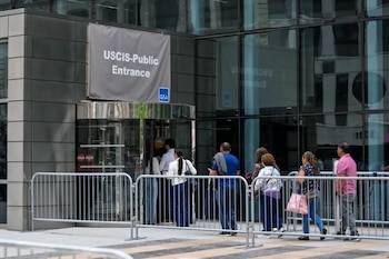 Estados Unidos propone suspender permisos