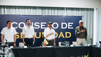 Abelardo de la Espriella se despachó contra gobernadora y representante de San Andrés en pleno recibimiento a la isla: "Voy a utilizar toda mi autoridad"