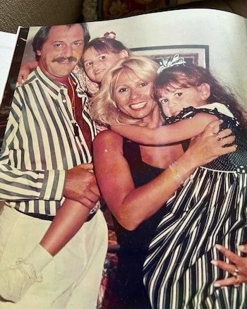 Ana junto a su marido