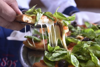 Los Inmortales, una pizza con