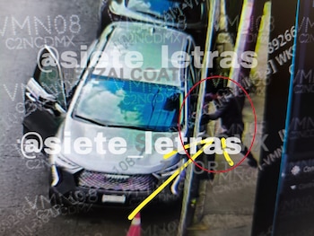 Así fue el ataque al conductor en calles de la alcaldía Iztacalco, CDMX. (X/@siete_letras)
