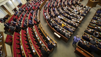 En medio de las negociaciones