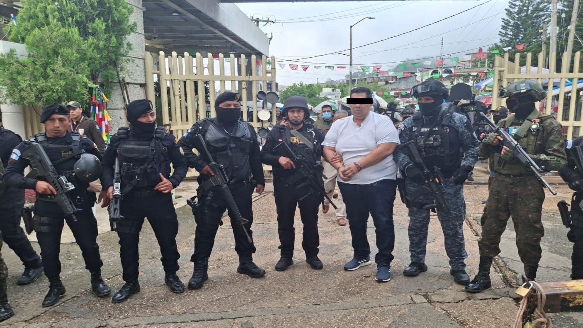 El hombre fue entregado a las autoridades mexicanas (X/@PNCdeGuatemala)