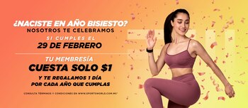 Sports World abraza al cumpleañero.