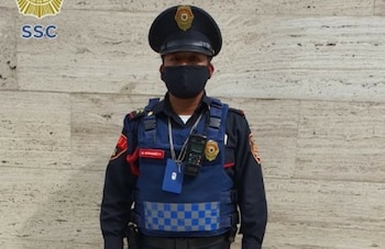 Mario Hernández, oficial de la