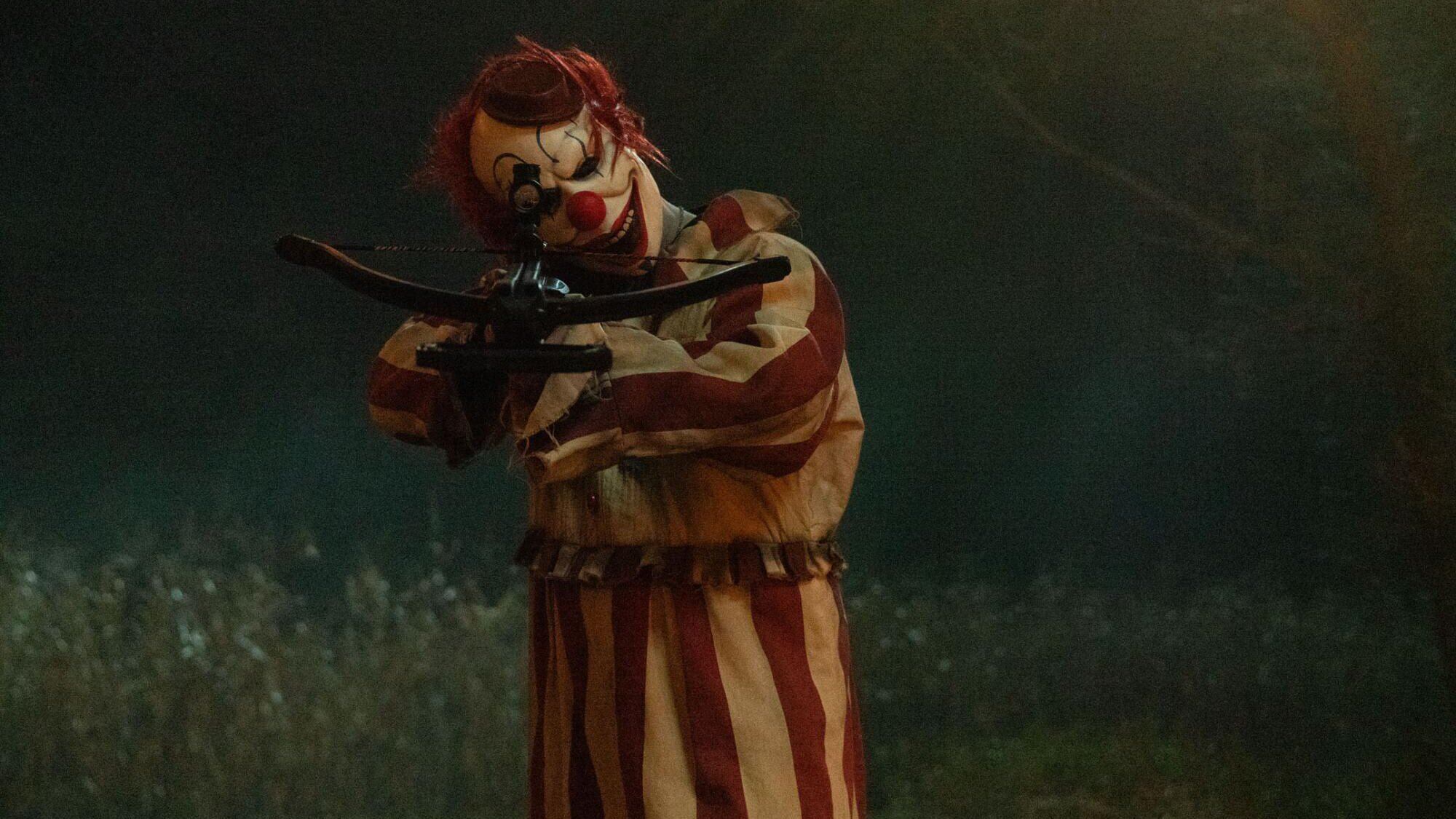 La cinta será una nueva propuesta para los amantes del género slasher, horror y de los payasos asesinos. Foto: X/@cineCANIBAL.