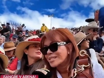Magaly Medina rompe su silencio tras imágenes en Chota y descarta haber estado pasada de copas. Captura: Magaly TV La Firme.