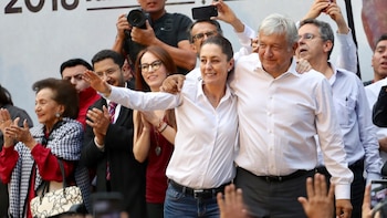 Dos presidentes y una mayoría en el Congreso: Morena acapara cargos en lo federal, estatal y local a 15 años de su nacimiento