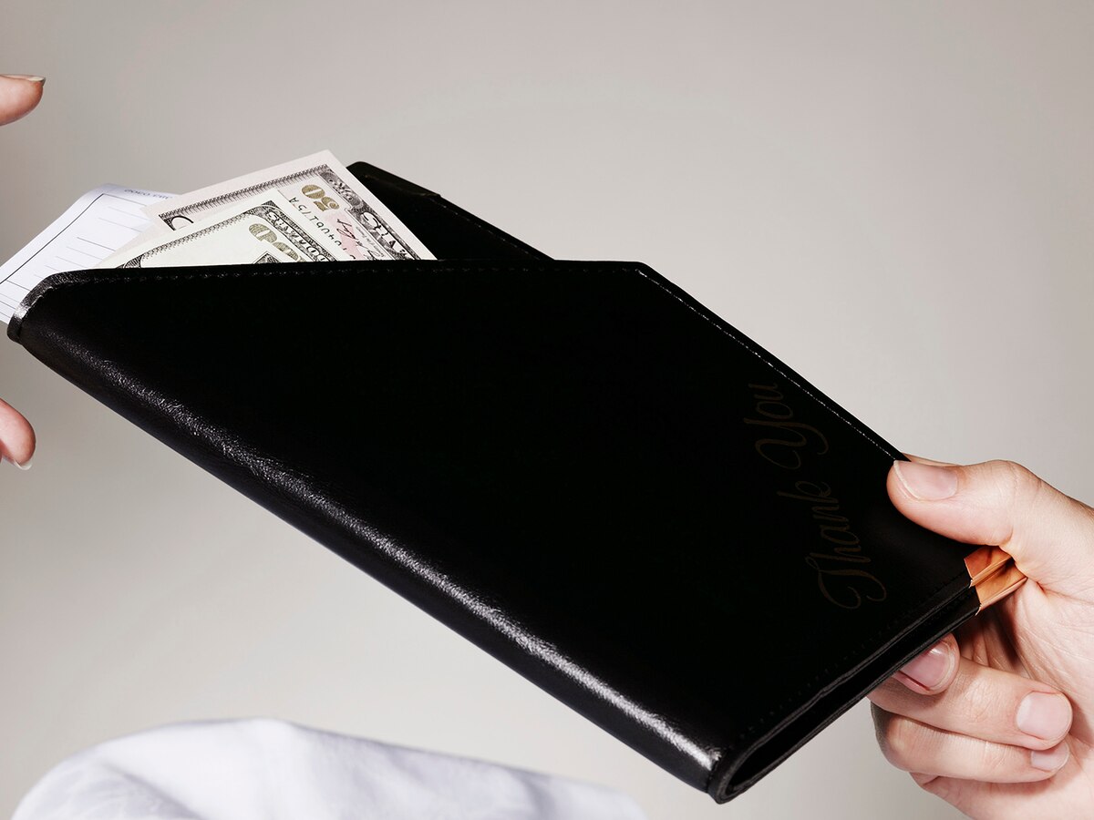 ¿Dar o no dar propina? reglas de etiqueta para estas situaciones - Infobae