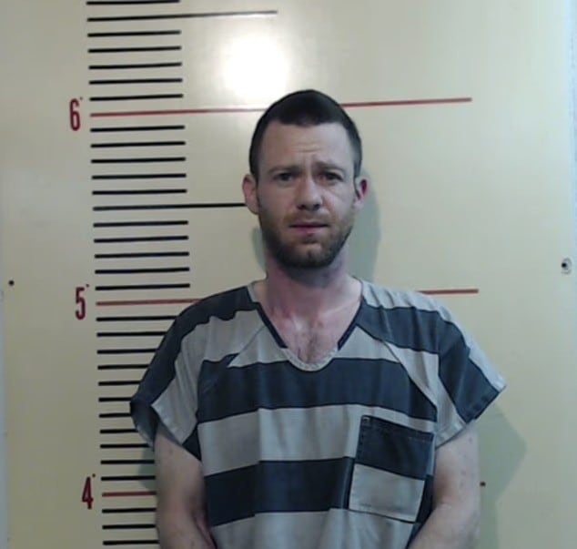 El actor fue arrestado en Texas en 2020 por inhalar aire comprimido, un episodio que describió como una “llamada de atención”.(Weatherford Police Department/Daily Mail)