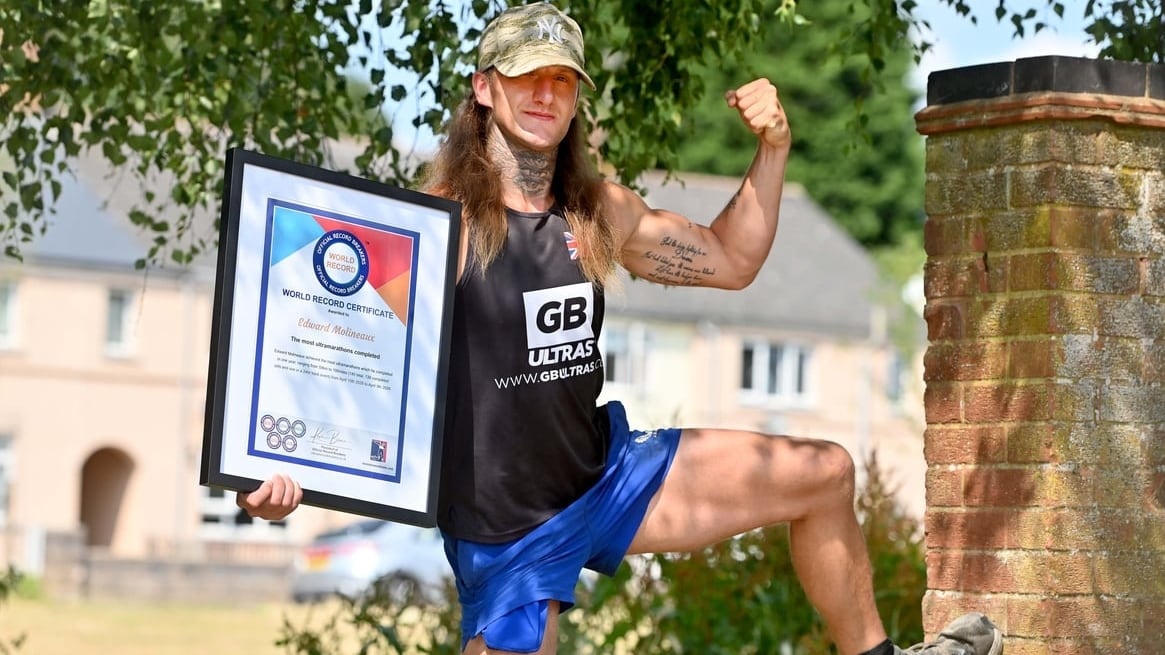 Británico completó 140 ultramaratones en un año y batió récord mundial