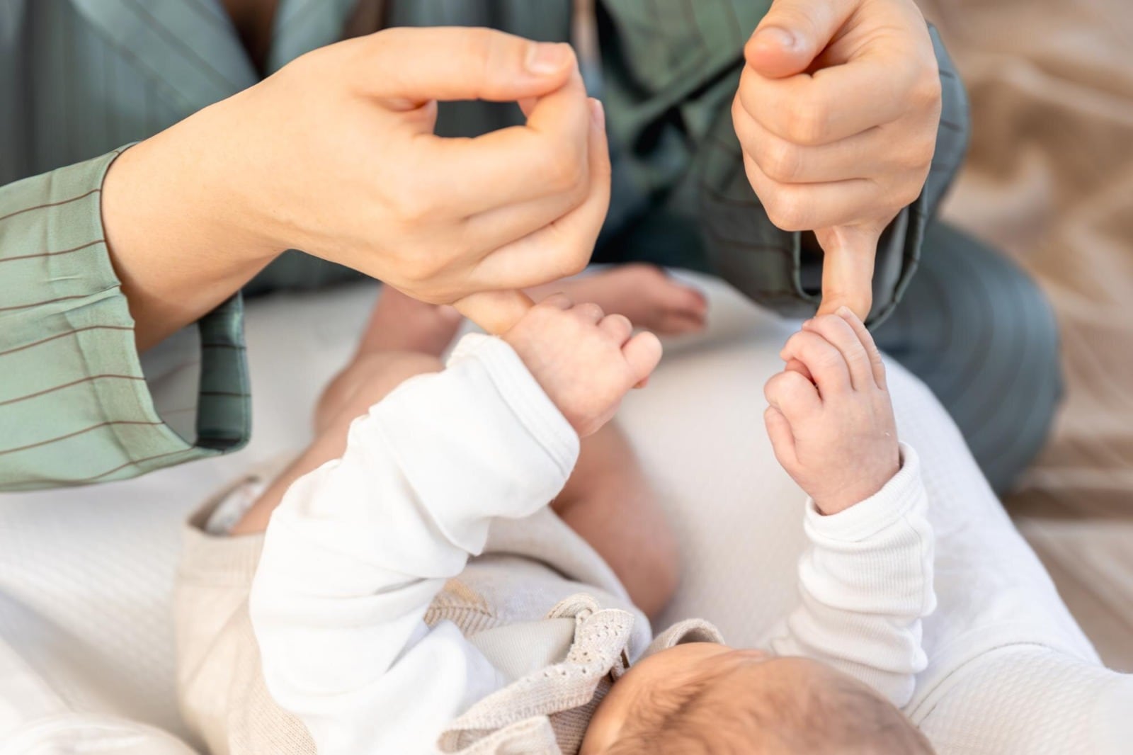 La cantidad de hijos por mujer en la Argentina cayó más del 40% en la última década (UDEP)