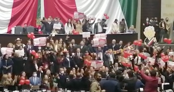 le cantaron las mañanitas a