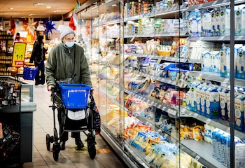 La pandemia alcanza los 63