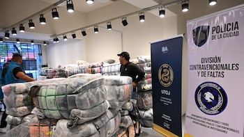 La Policía de la Ciudad secuestró ropa de primeras marcas traída de Chile de contrabando, valuada en más de 150 millones de pesos