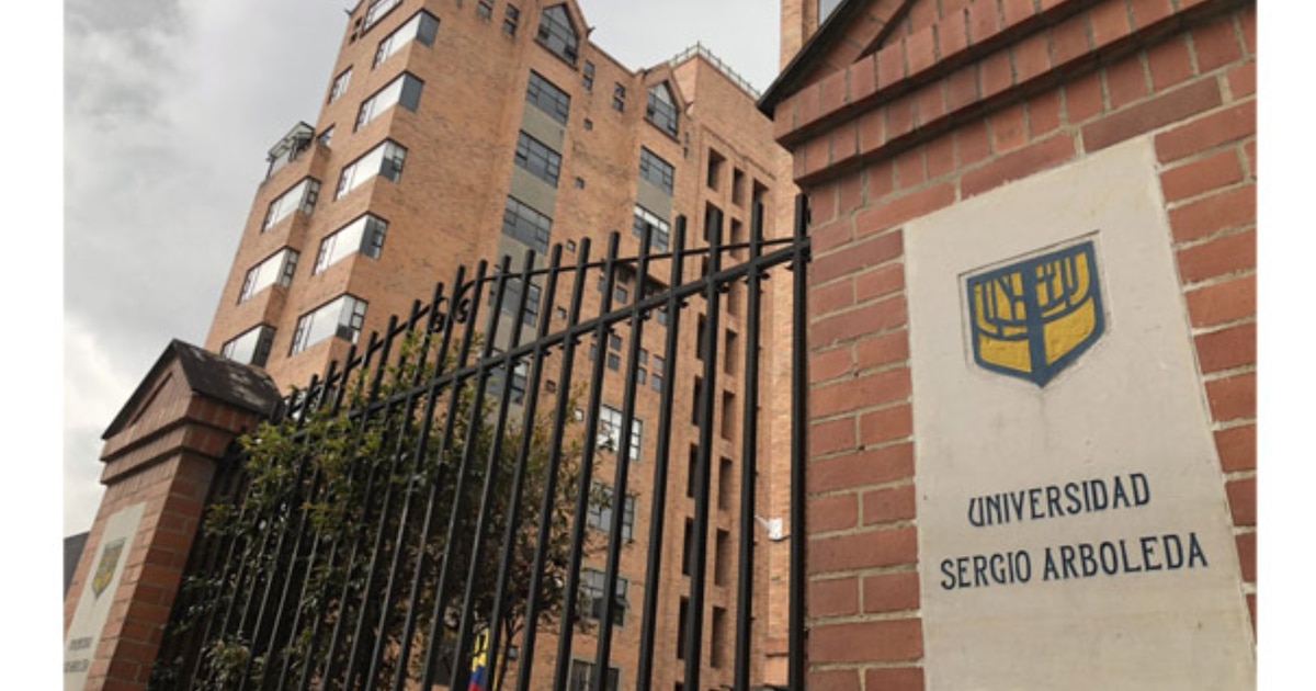 TRAGEDIA EN LA SERGIO ARBOLEDA: Estudiante fallece tras caída