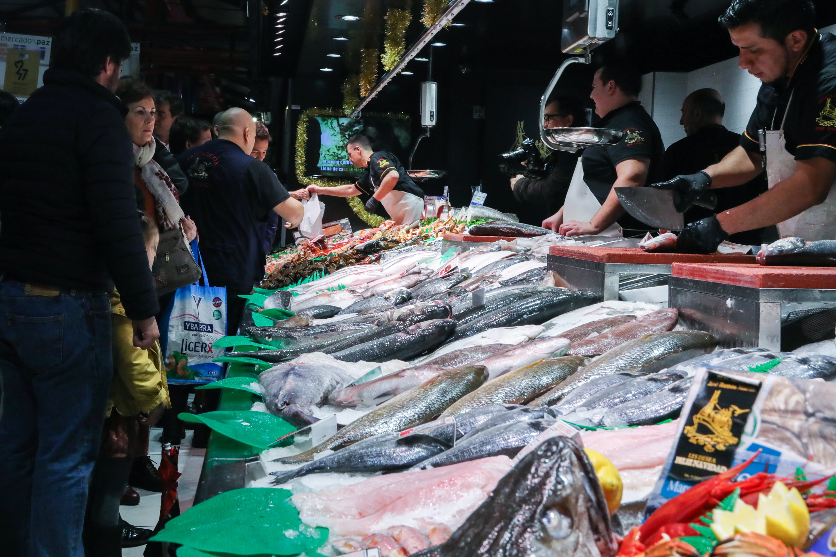 Imagen recurso de una pescadería (Jesús Hellín / Europa Press)