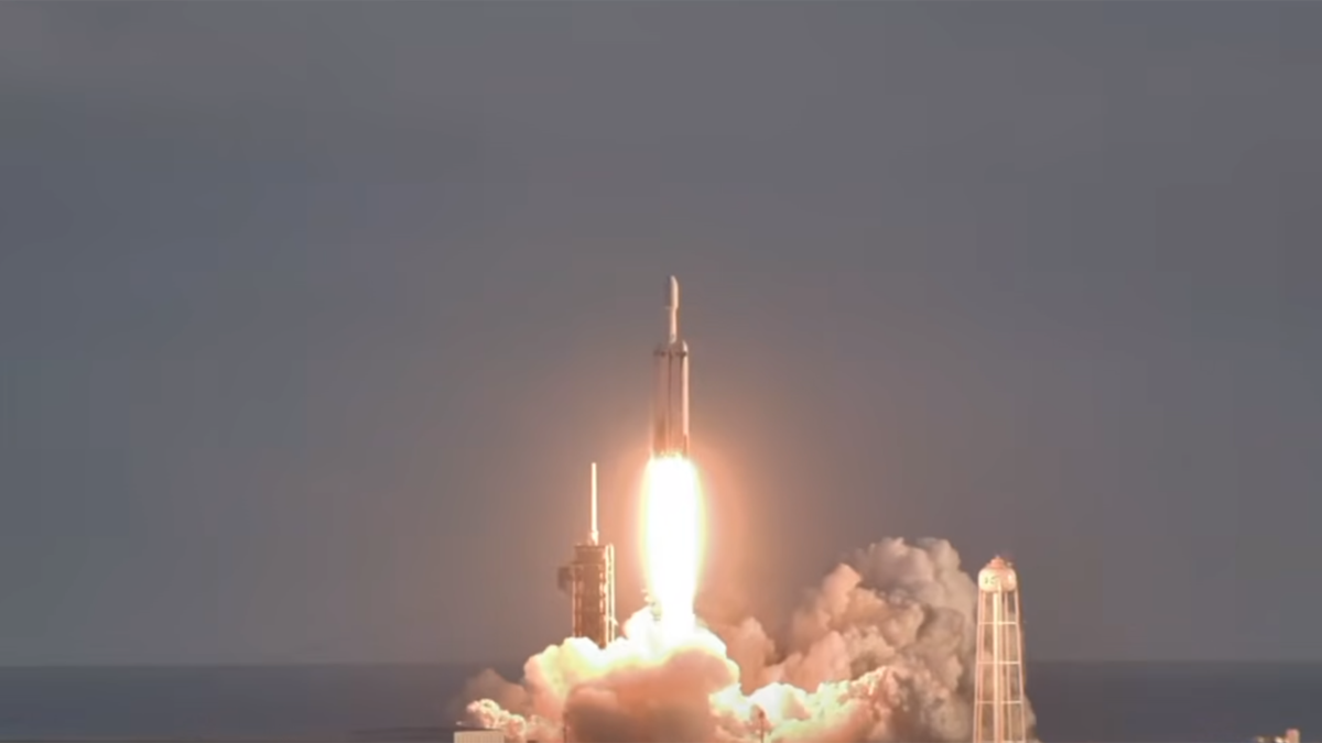 La NASA lanza una máquina capaz de mapear mil millones de galaxias