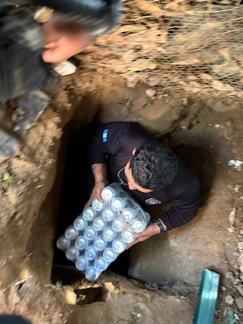 El director del Sistema Penitenciario afirmó que el túnel en Pavón se construyó con piochas y palas, y anunció una investigación por posible participación de personal penitenciario.