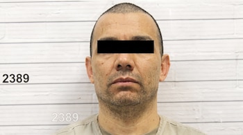 Autoridades federales señalaron a “R1” como presunto líder criminal, mientras Morena negó que haya formado parte de sus filas.