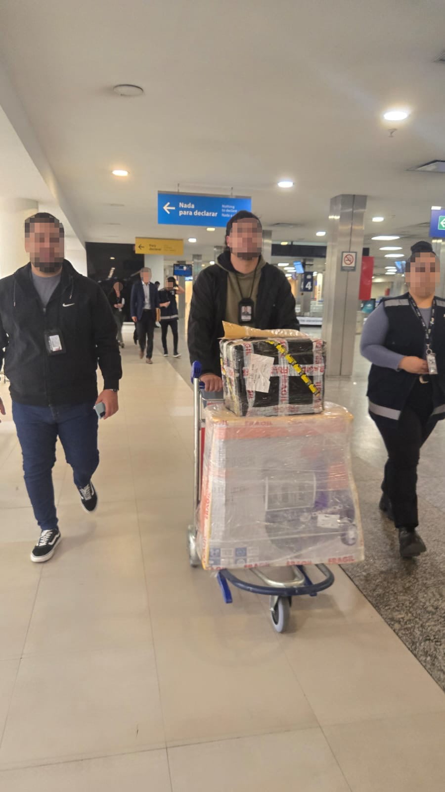 Entrega controlada de cocaína desde Ezeiza a París