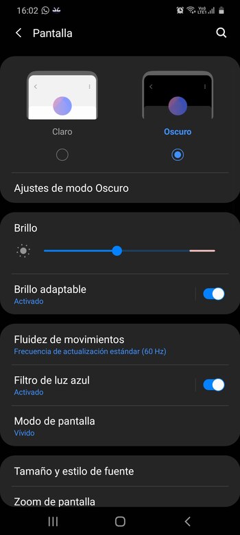 El modo oscuro se puede activar desde Android en el menú de Ajustes