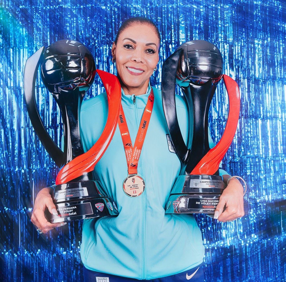 Cenaida Uribe es la jefa de equipo de Alianza Lima.