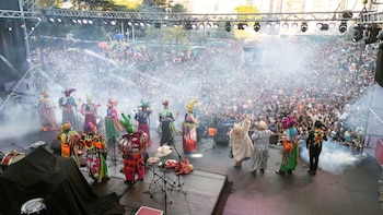 Una fiesta solidaria por el