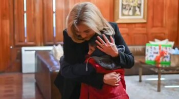 Gobernadora de Chihuahua cumple anhelo