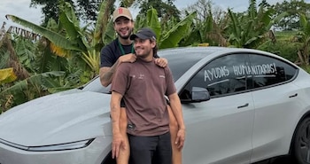 El influenciador Andrés Restrepo defiende que los famosos publiquen sus ayudas tras el terremoto en Colombia - crédito @andresenapuros/IG