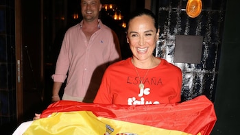 Tamara Falcó e Íñigo Onieva, eufóricos, celebran la victoria de la Selección contra Francia