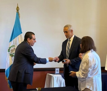 El Fiscal General de Guatemala, Gabriel García Luna, se reunió con el Departamento de Justicia de Estados Unidos para fortalecer la cooperación bilateral contra la trata y el tráfico ilícito de personas.