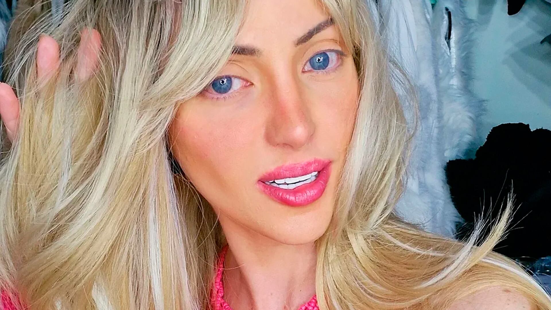 La influencer brasileña Bárbara Jankavski, conocida como la 'Barbie Humana', fallece a los 31 años tras una vida marcada por cirugías plásticas