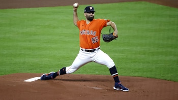 José Urquidy se convierte en