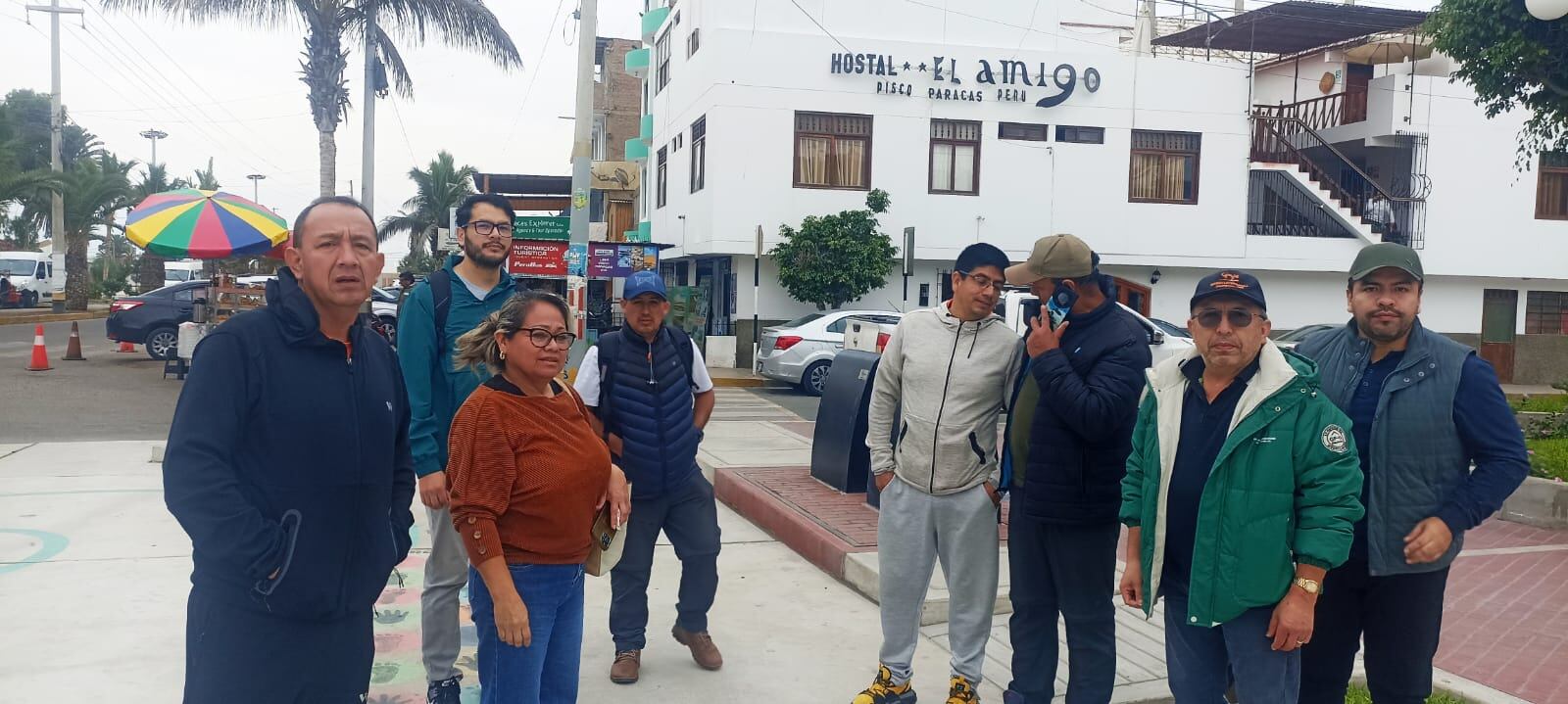 Familiares y amigos se reúnen todas las mañanas para coordinar la búsqueda y mantener viva la esperanza del regreso de Ashley Vargas.