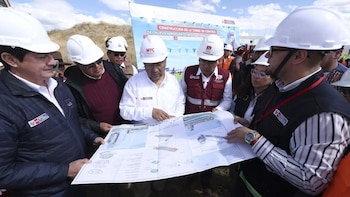 Aeropuerto Internacional de Chinchero: comienzan los trabajos para levantar la torre de control. (Foto: Agencia Andina)