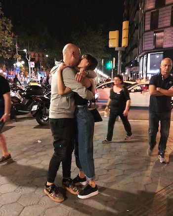 Una romántica postal de sus