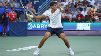 El curioso motivo por el que Rafa Jódar rompe los cordones de las zapatillas en los partidos