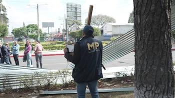 Ministerio Público y antimotines mantienen presencia en la USAC, Guatemala