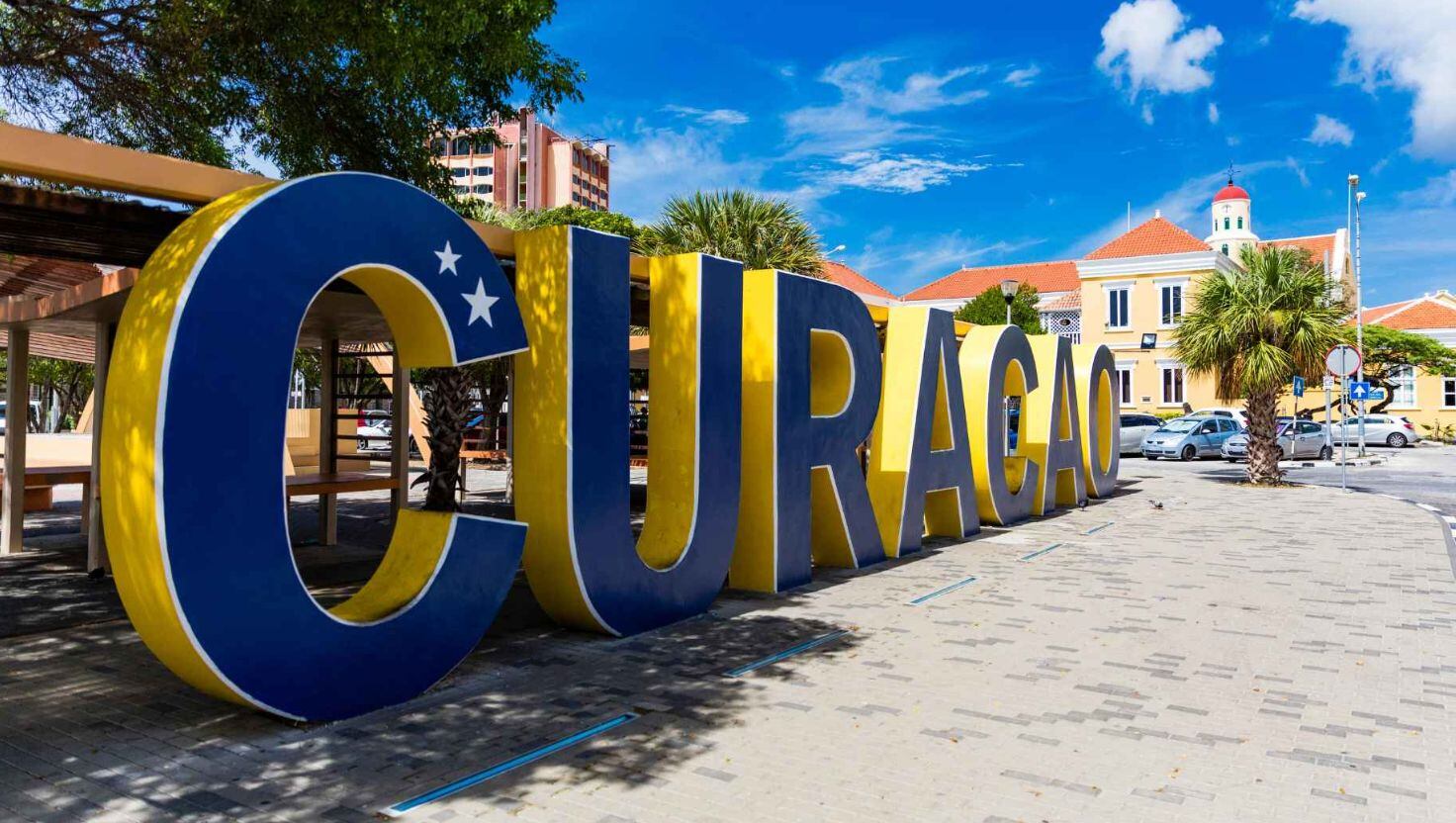 Curaçao atrae a visitantes latinoamericanos gracias a la fusión de 55 culturas y una convivencia única de influencias caribeñas y europeas.