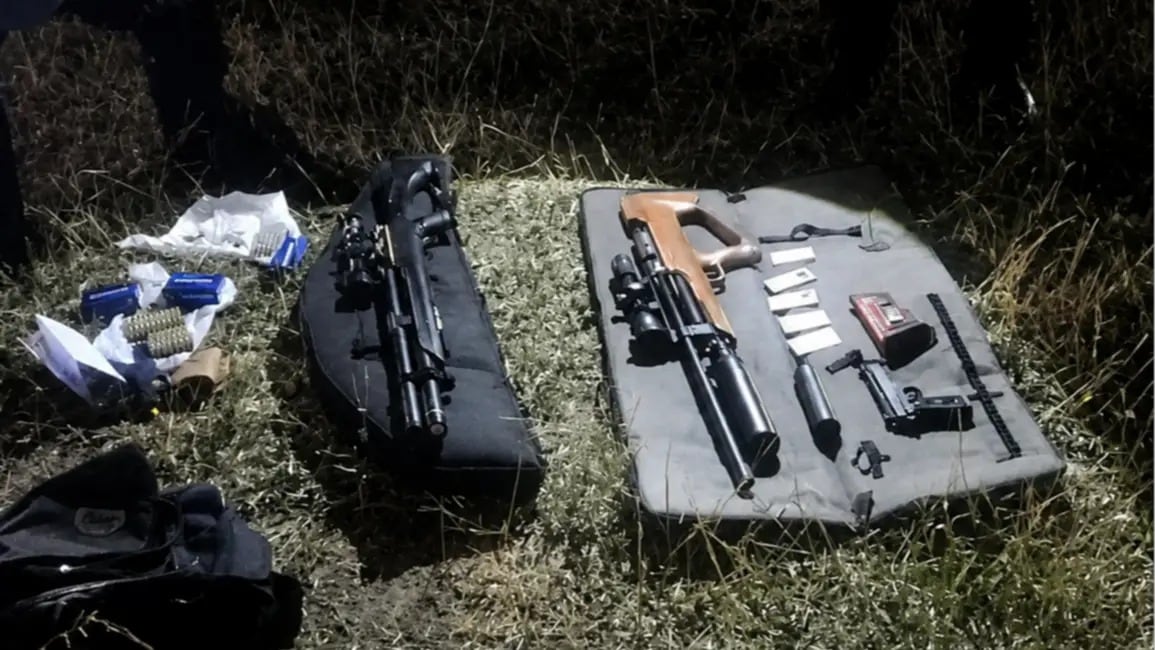 Los ocho detenidos en las camionetas mendocinas contaban con documentación de legítimo usuario, aunque portaban más de 200 cartuchos y elementos para dañar vehículos