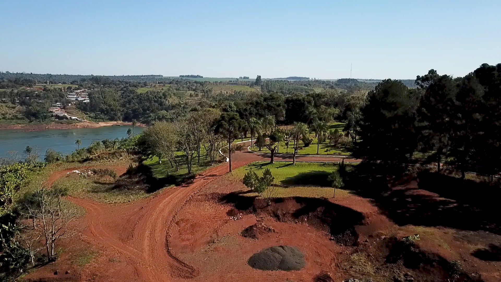 Wanda se encuentra a 55 kilómetros de las Cataratas del Iguazú