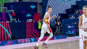 Alba Torrens ficha por el