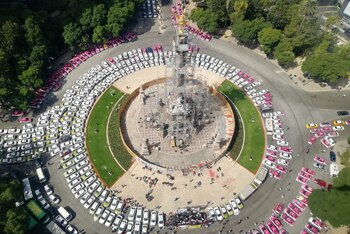 Después de más de de