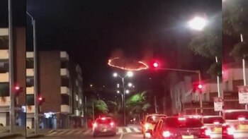 Vídeo: Eles pegam fogo na